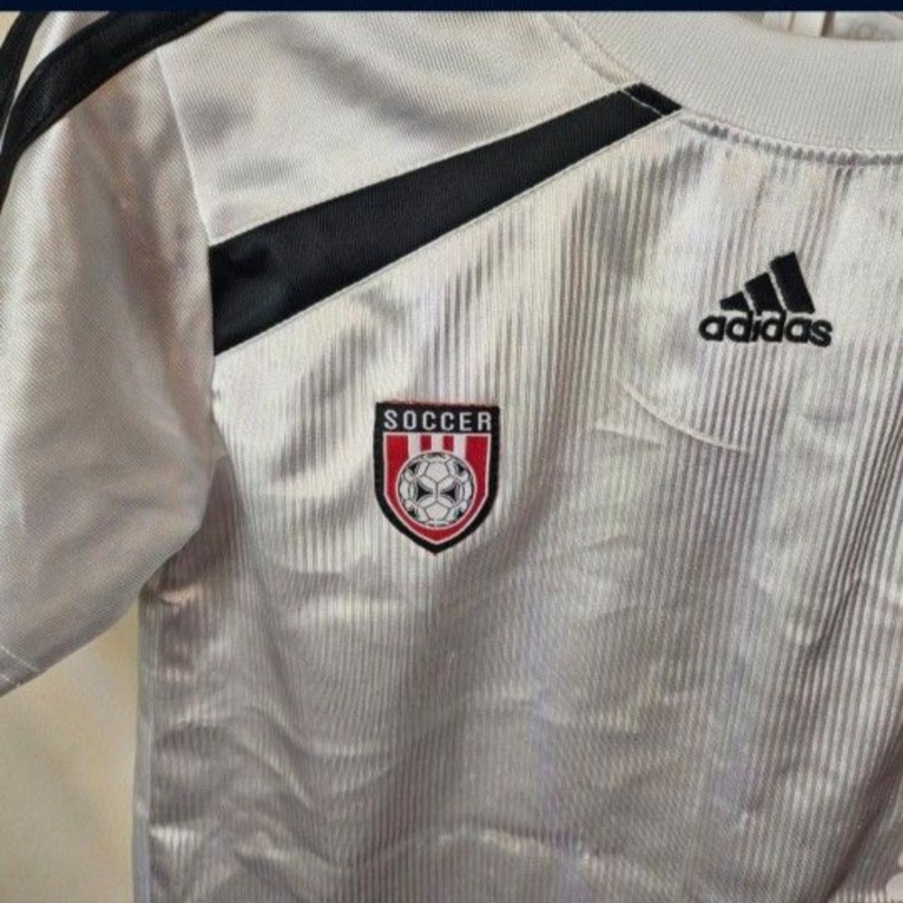 Adidas Soccer Jersey and Shorts Set For Boys Size 6T - Picture 3 of 7